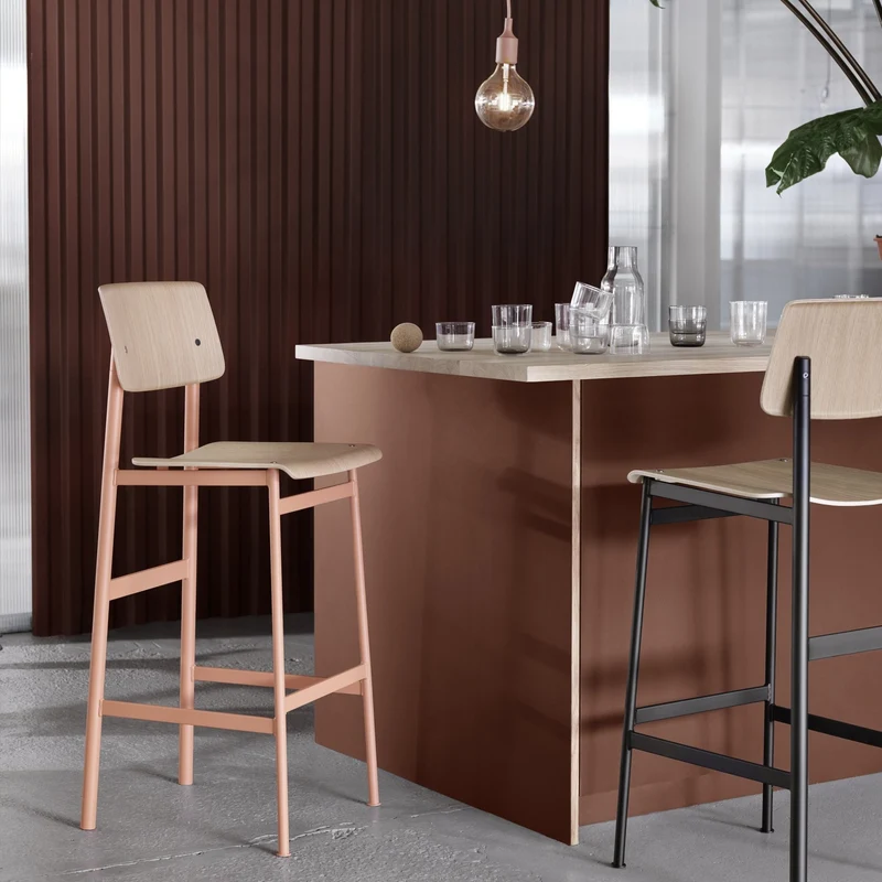 Tabouret de bar en chêne noir et noir 65 cm Loft - Muuto