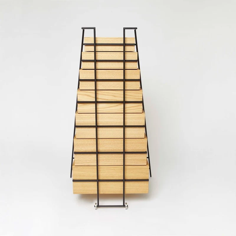 Meuble de rangement design en chêne à tiroirs Sutoa - Frama