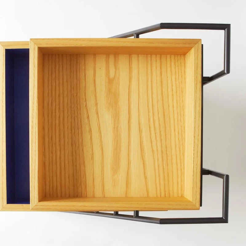 Meuble de rangement design en chêne à tiroirs Sutoa - Frama