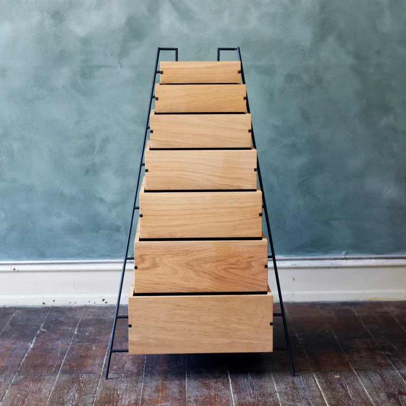 Meuble de rangement design en chêne à tiroirs Sutoa - Frama