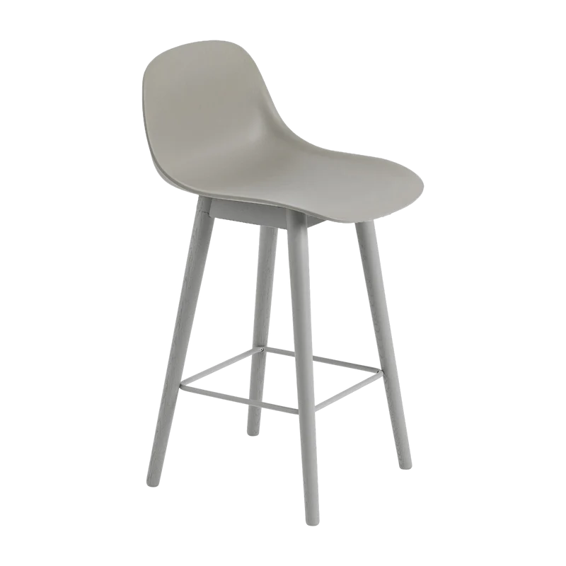 Chaise de bar 65 cm grise piétement en chêne Fiber - Muuto