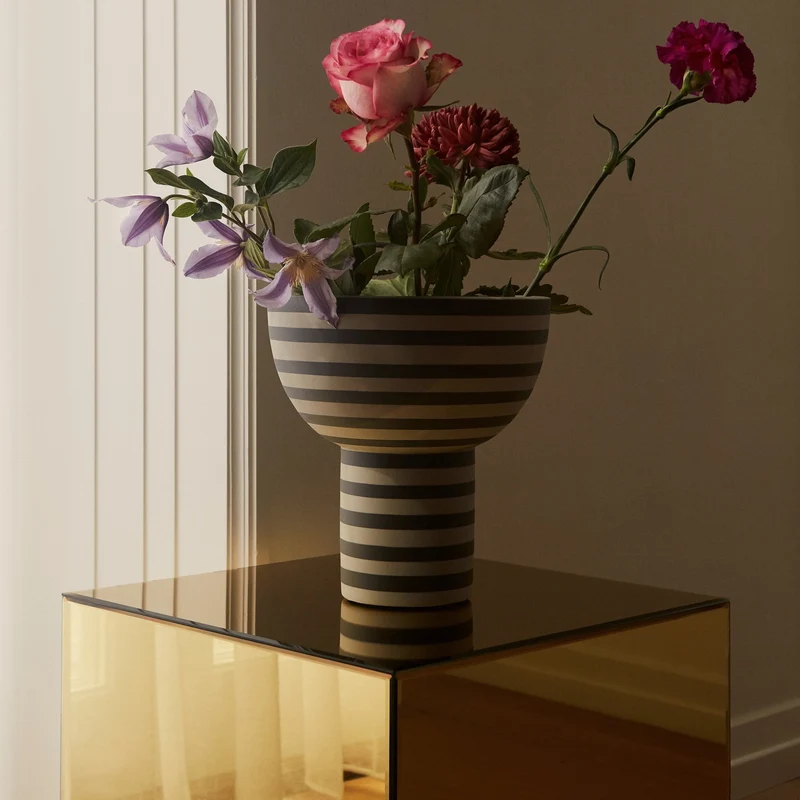Table d'appoint en verre doré Speculum - AYTM
