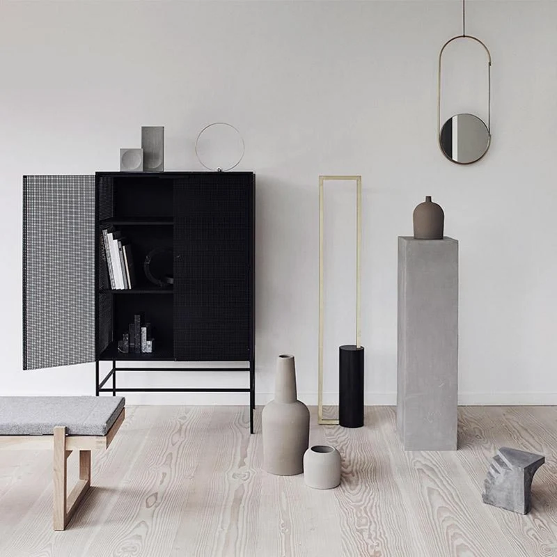 Cabinet avec grille - Kristina Dam Studio