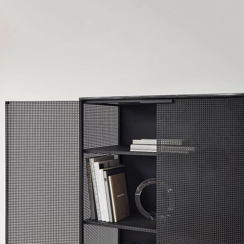 Cabinet avec grille - Kristina Dam Studio