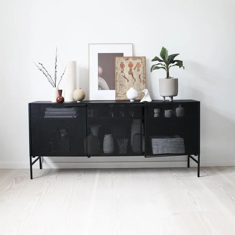 Buffet avec grille - Kristina Dam Studio