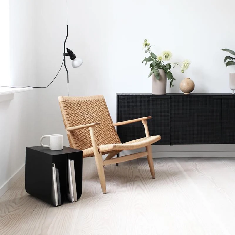 Buffet avec grille - Kristina Dam Studio