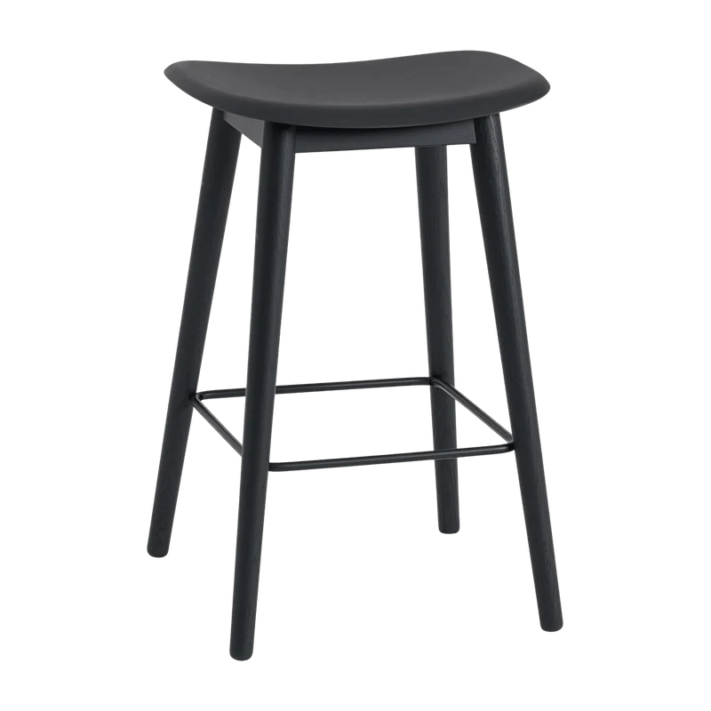 Tabouret de bar 65cm noir piétement en chêne Fiber - Muuto