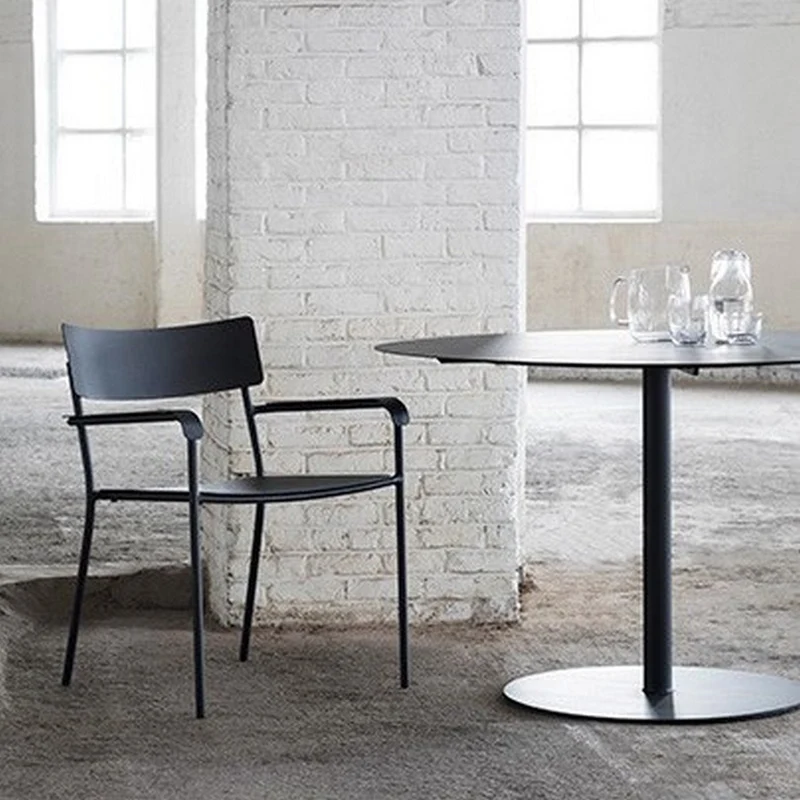 Chaise en aluminium avec accoudoirs noir August - Serax