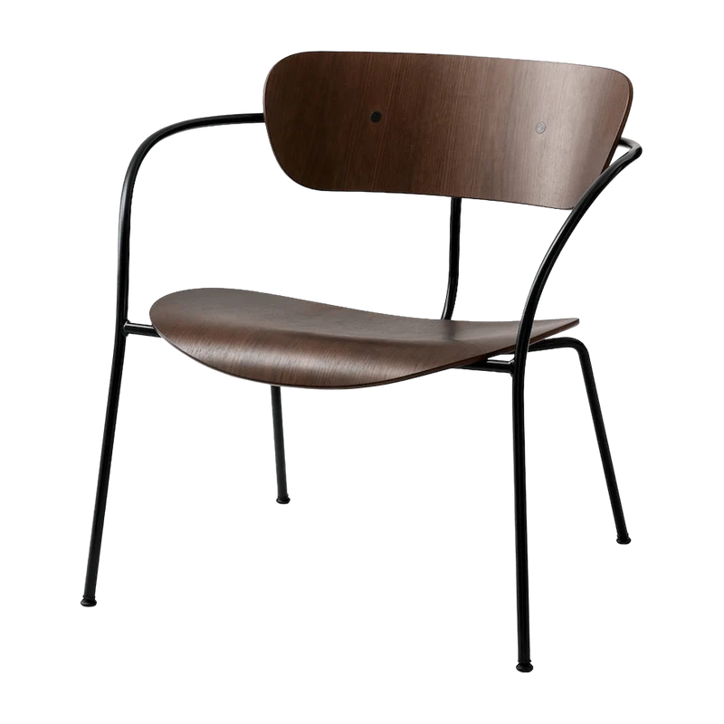 Fauteuil en noyer laqué AV5 Pavilion - &tradition
