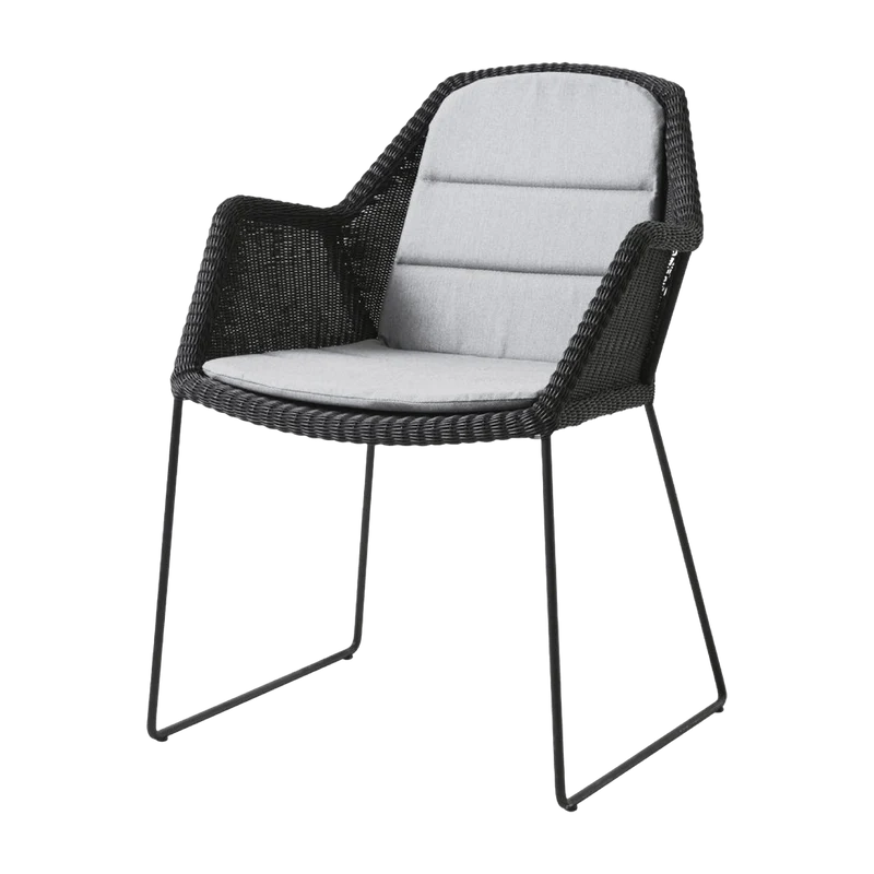 Chaise noire avec coussin écru Breeze - Cane-Line