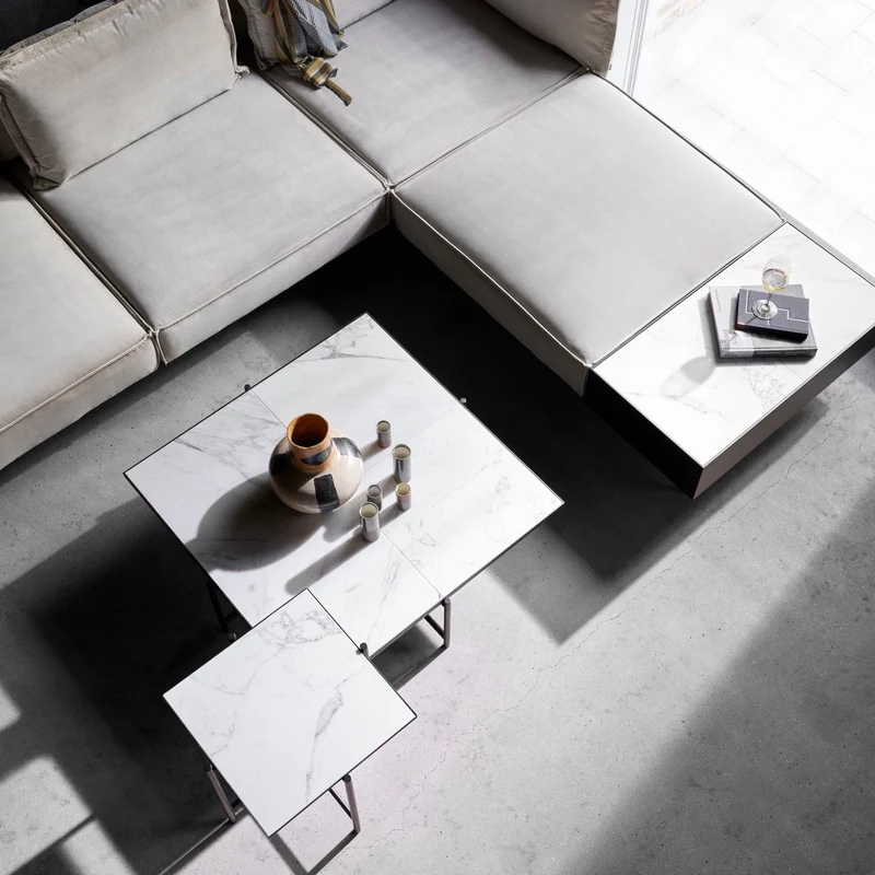 Table basse en marbre blanc et piétements noir Coffee 90 - HANDVÄRK