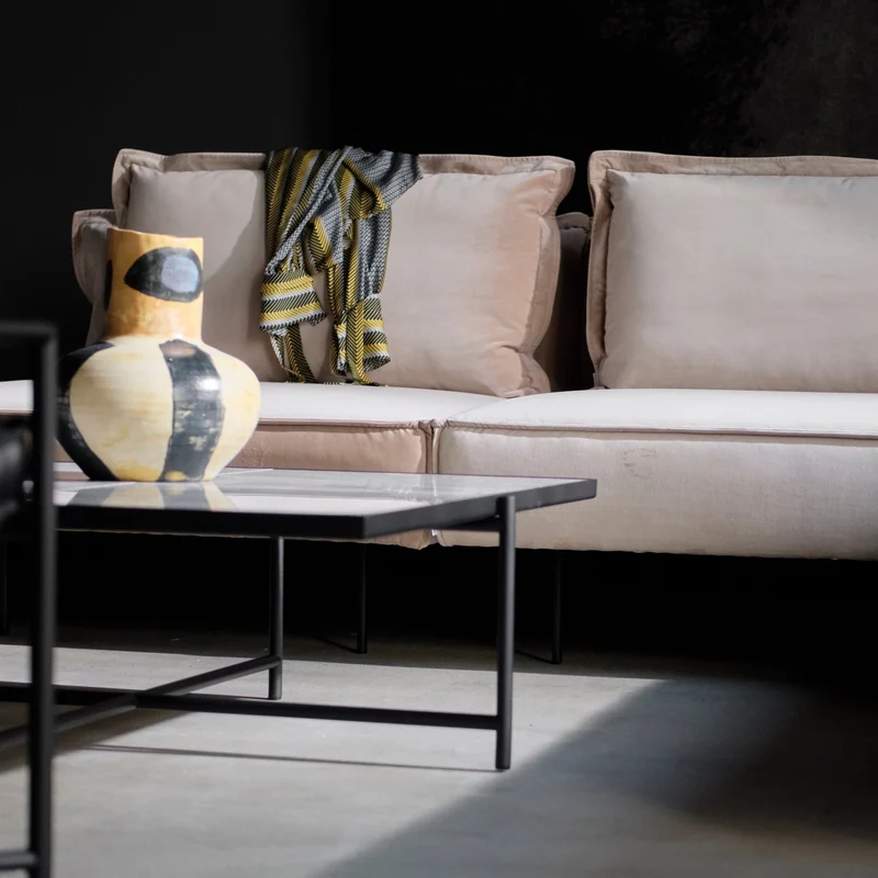 Table basse en marbre blanc et piétements noir Coffee 90 - HANDVÄRK