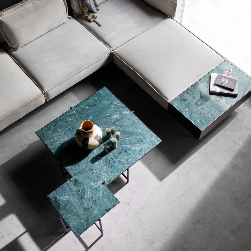 Table basse en marbre vert et piétements noirs Coffee 90 - HANDVÄRK