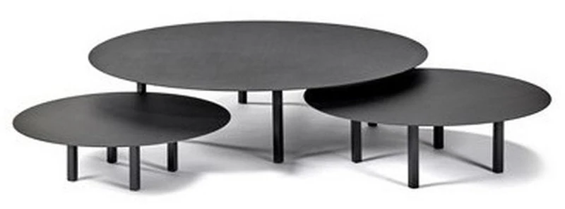 Table basse ronde 68 cm en métal noir 01 - Serax