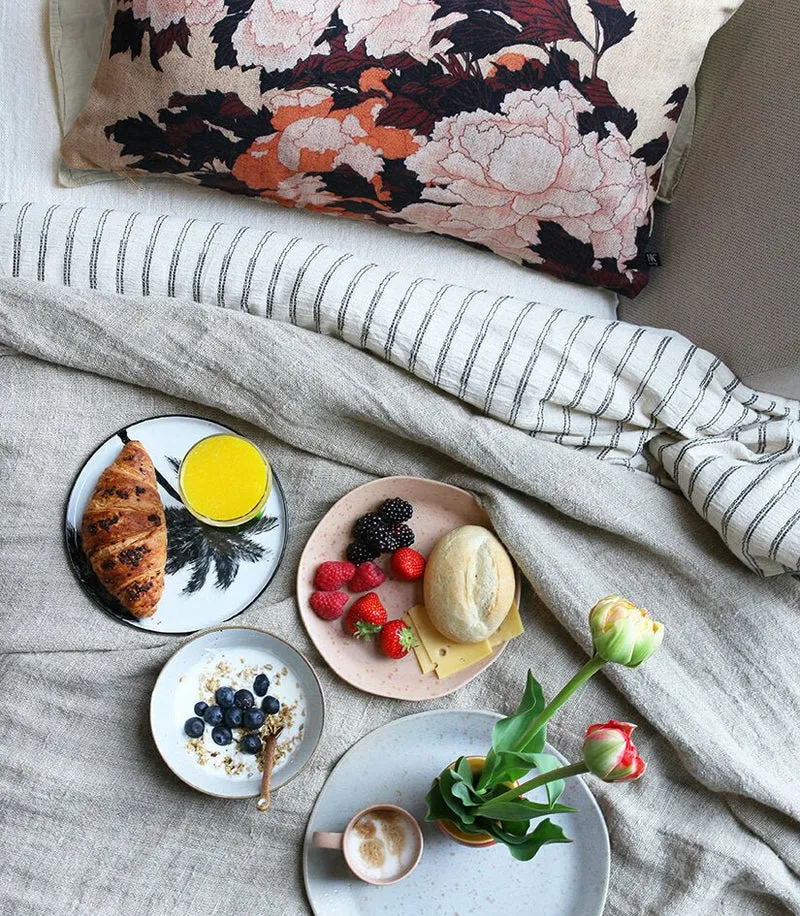 Coussin à imprimés fleuris beiges 35 x 60 cm Kyoto - HKliving