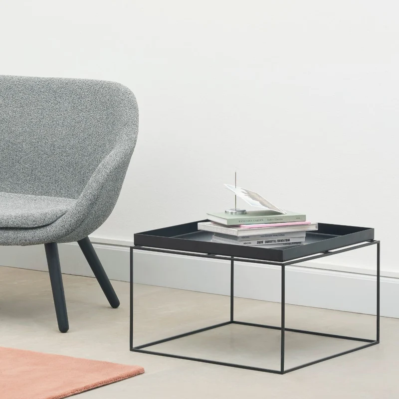 Table basse carrée en métal noir 60 x 60 x 39 cm Tray - HAY