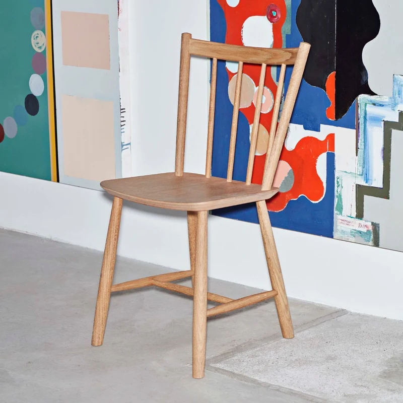 Chaise en bois de chêne matte - HAY
