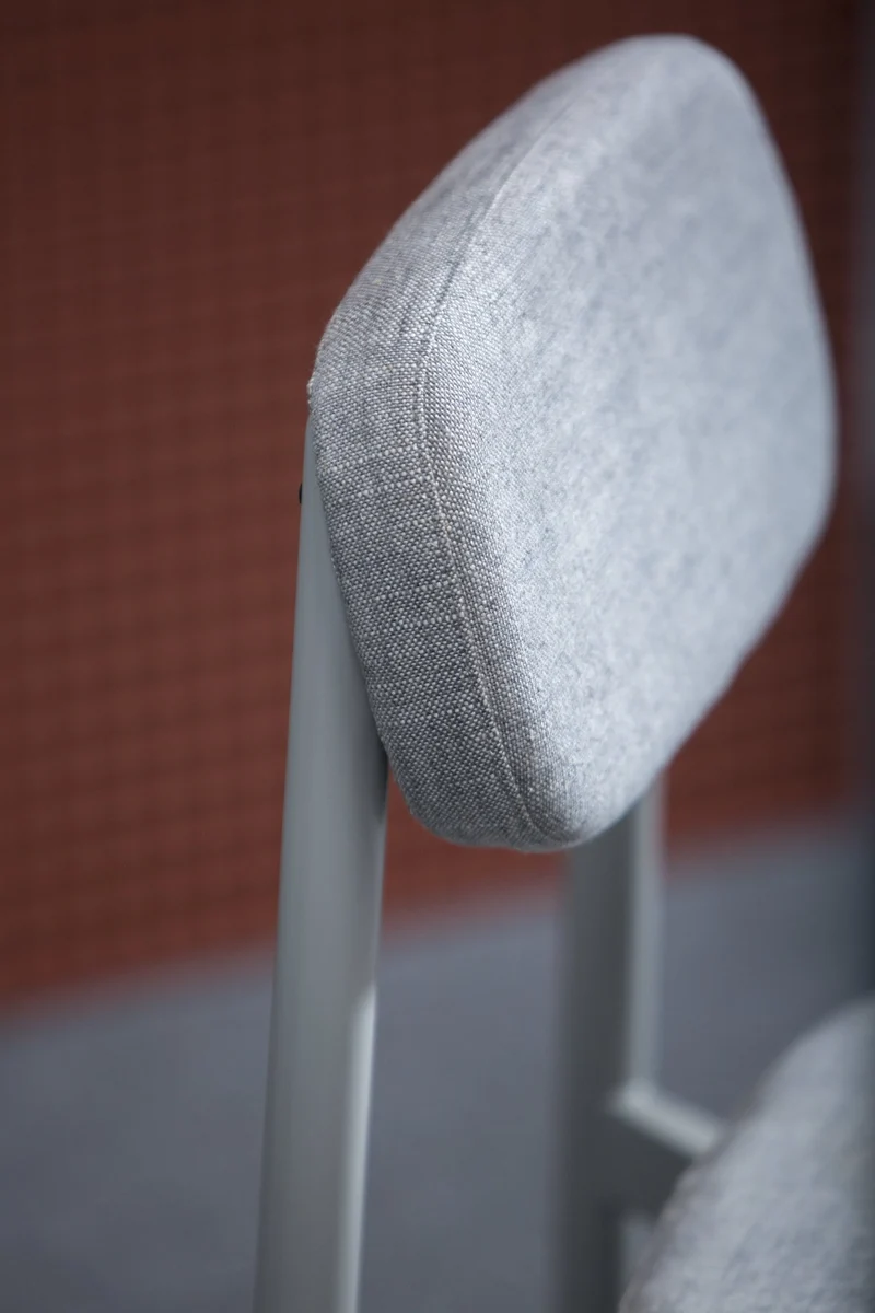 Chaise grise Résidence - Kann Design