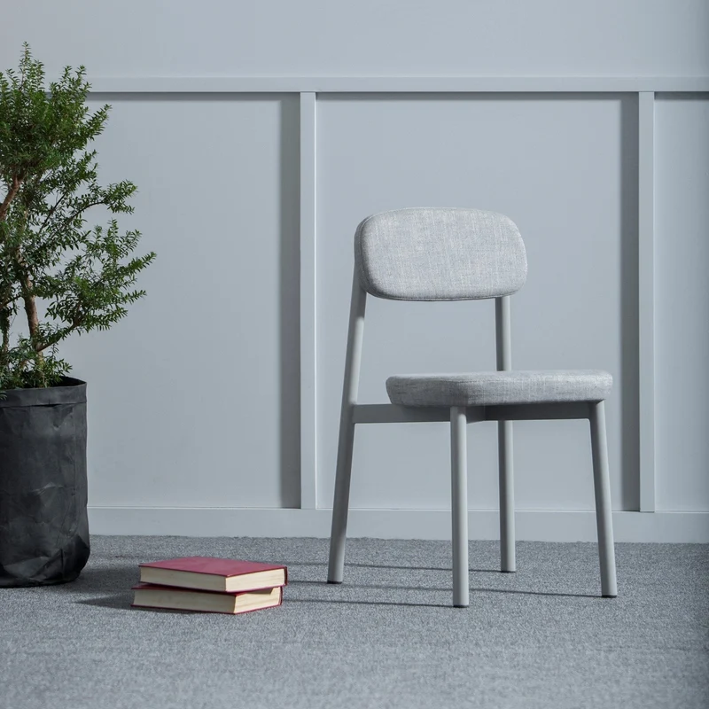 Chaise grise Résidence - Kann Design