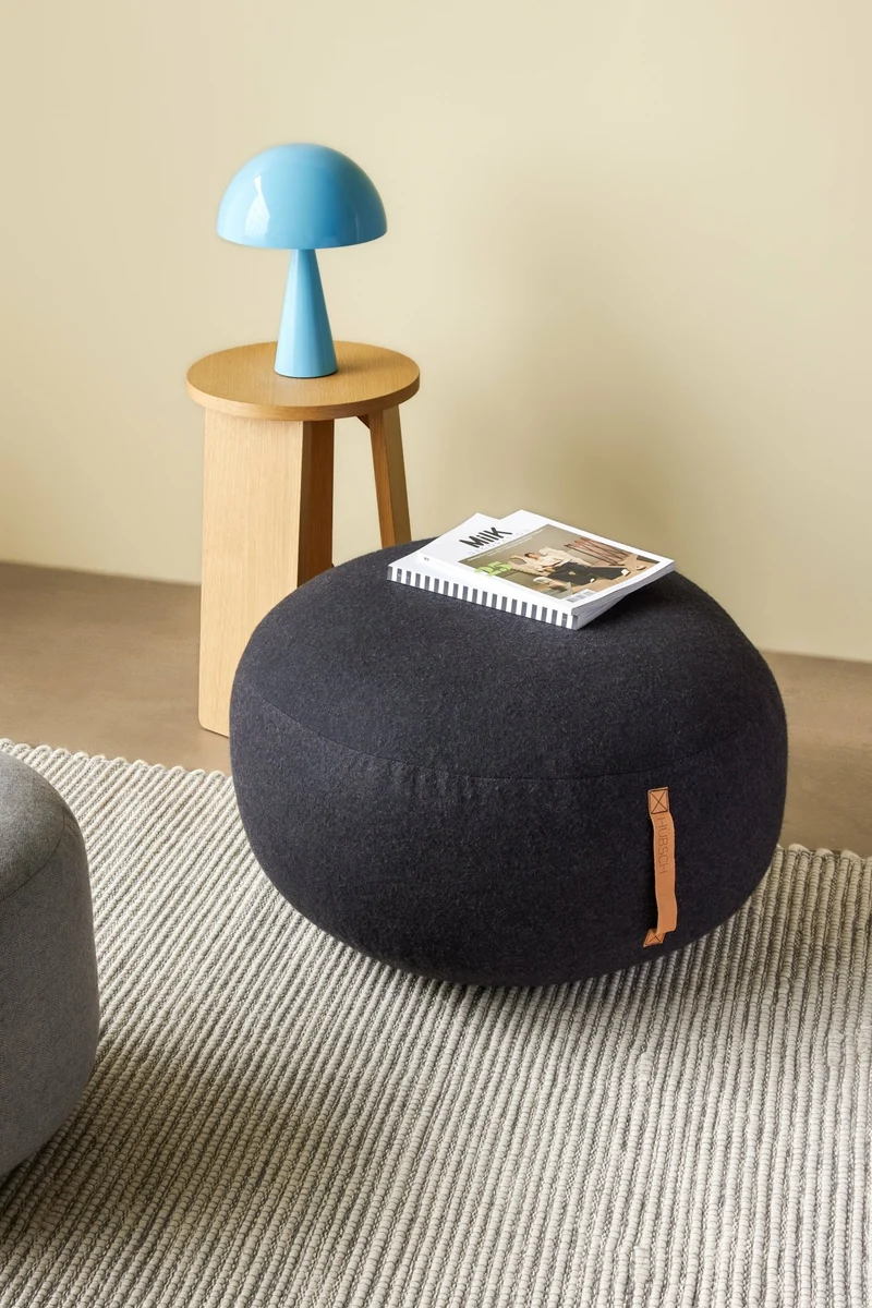 Pouf en laine gris foncé - Hübsch