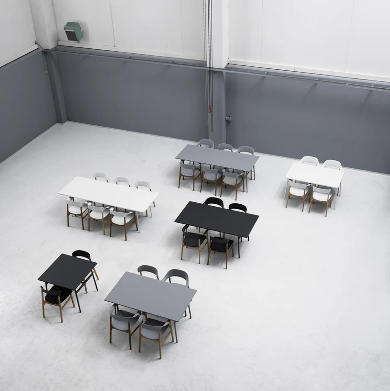 Table blanche 90x90 Union blanc - Normann Copenhagen