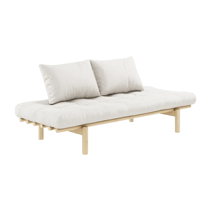 Lit de jour en bois naturel et matelas écru Pace - Karup Design