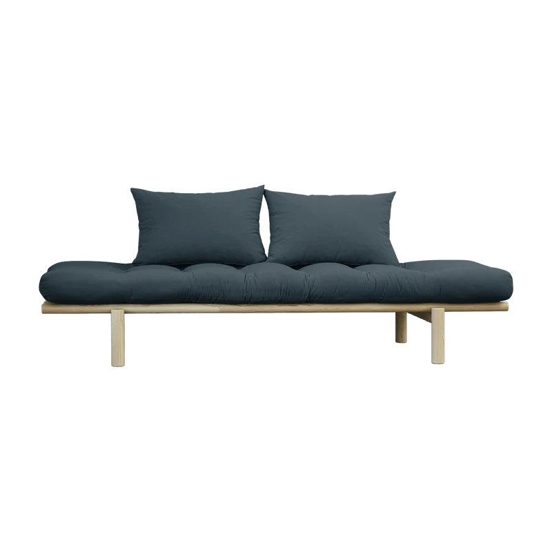 Lit de jour en bois naturel et matelas bleu pétrole Pace - Karup Design
