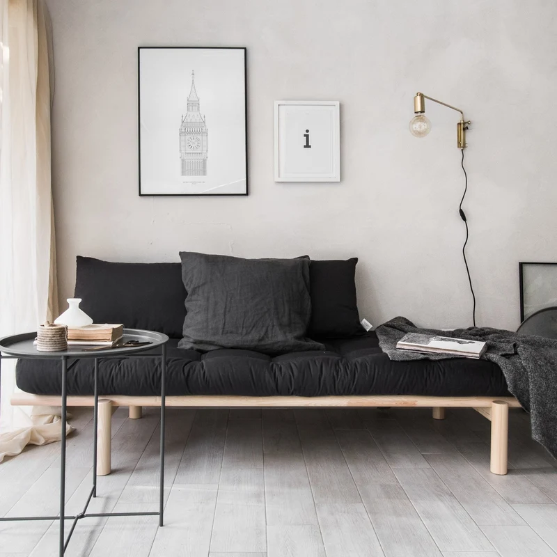 Lit de jour en bois naturel et matelas gris Pace - Karup Design