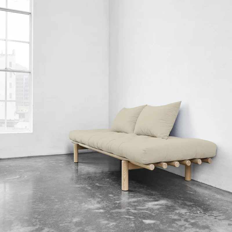 Lit de jour en bois naturel et coton beige Pace - Karup Design