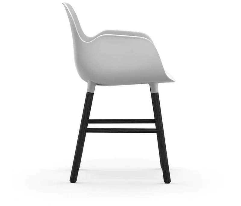 Chaise avec accoudoirs en bois noir et pp blanc Form - Normann Copenhagen