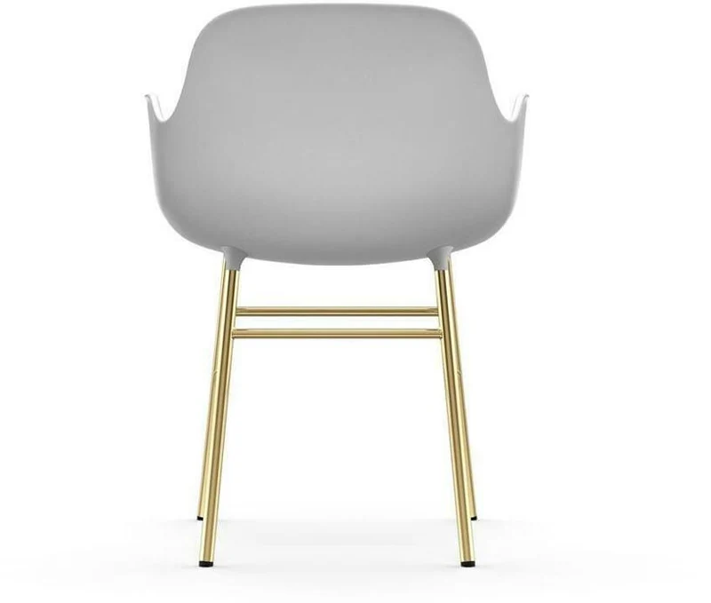 Chaise avec accoudoirs en laiton et pp blanc Form - Normann Copenhagen