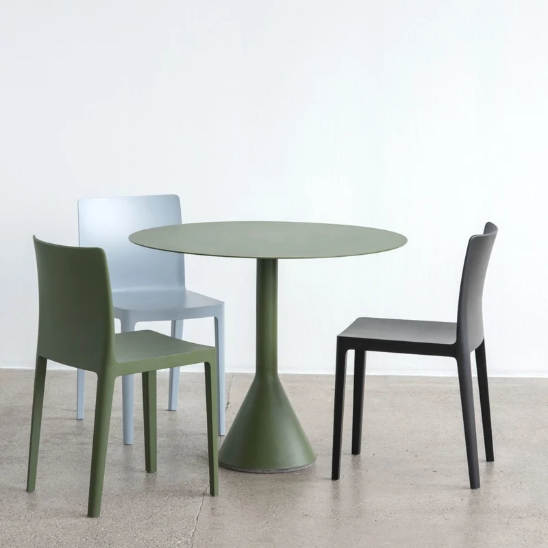 Chaise Élémentaire en plastique bleu gris - HAY