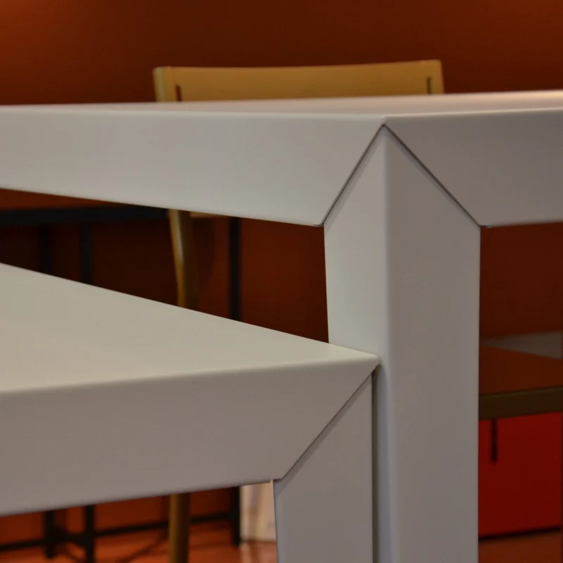 Table à manger en aluminium noir 180 cm Zef - Matière Grise