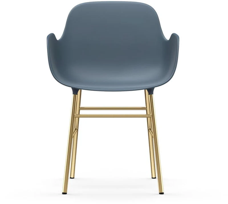 Chaise avec accoudoirs en laiton et pp bleu Form - Normann Copenhagen