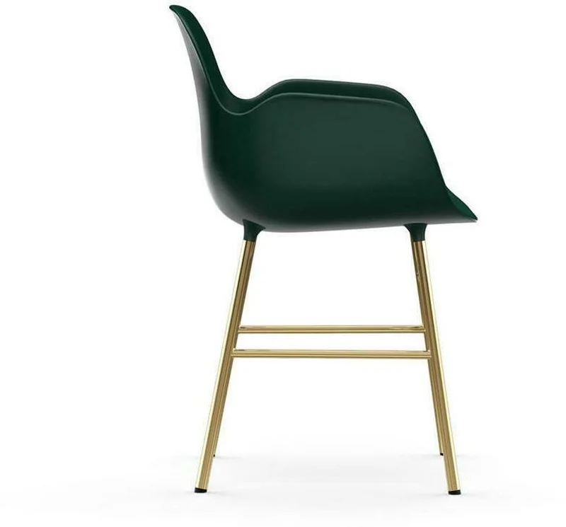 Chaise avec accoudoirs en laiton et pp vert Form - Normann Copenhagen
