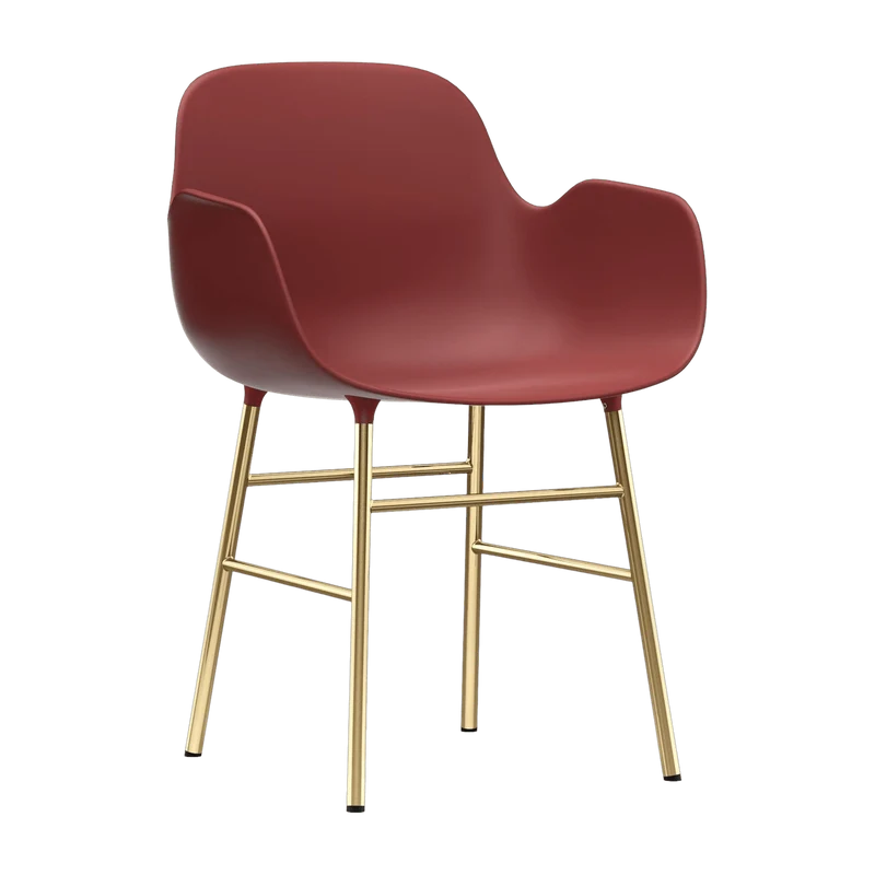 Chaise avec accoudoirs en laiton et pp rouge Form - Normann Copenhagen