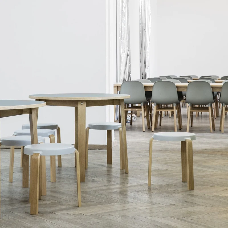 Tabouret en chêne gris TAP Grey - Normann Copenhagen