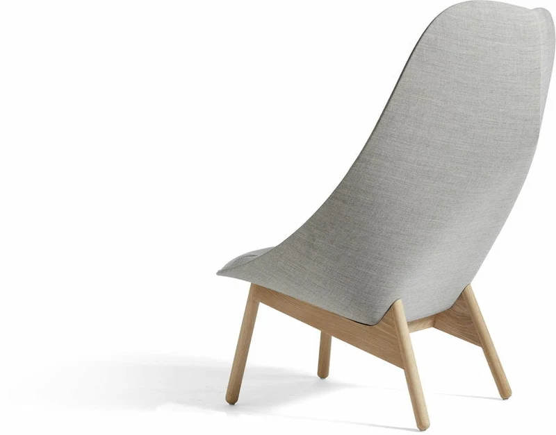 Fauteuil gris clair matelassé et chêne massif naturel Uchiwa - HAY
