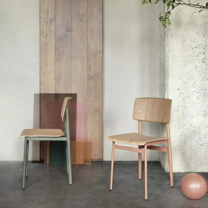 Chaise en chène noir et noire Loft - Muuto