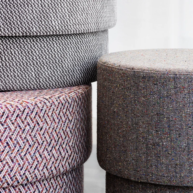 Pouf en tissu gris foncé Silo medium noir/Albagia 201 Albagia 201 - Normann Copenhagen