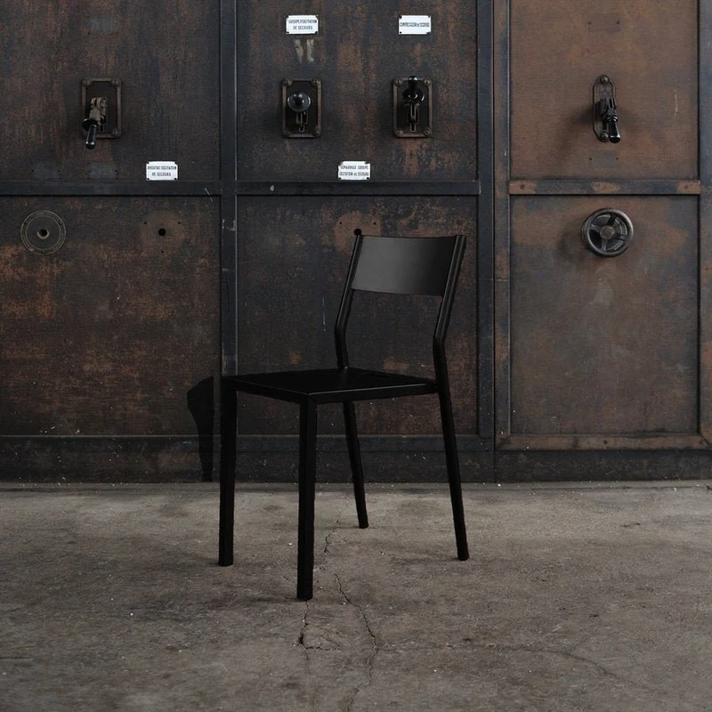 2 Chaises en aluminium noir Take - Matière Grise