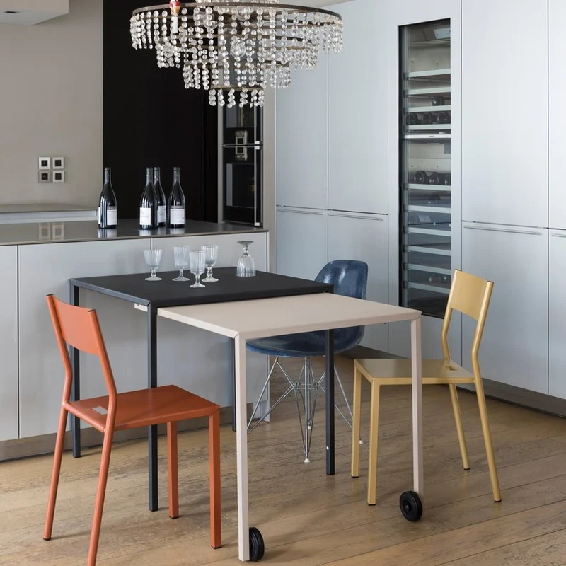 2 Chaises en aluminium noir Take - Matière Grise