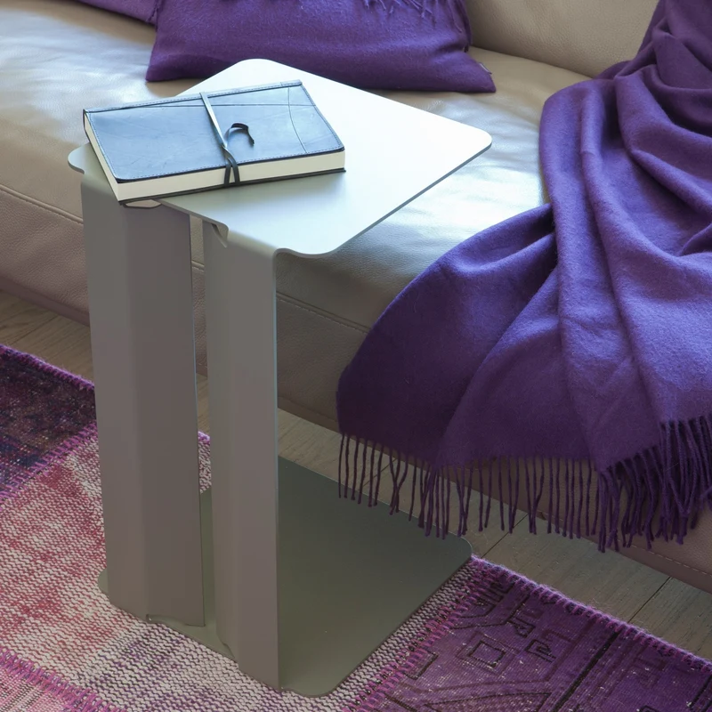 Table d'appoint en acier blanc Leste - Matière Grise