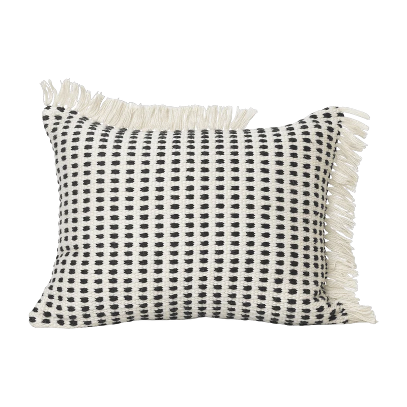 Coussin à franges bleu et blanc en plastique recyclé Way - Ferm living