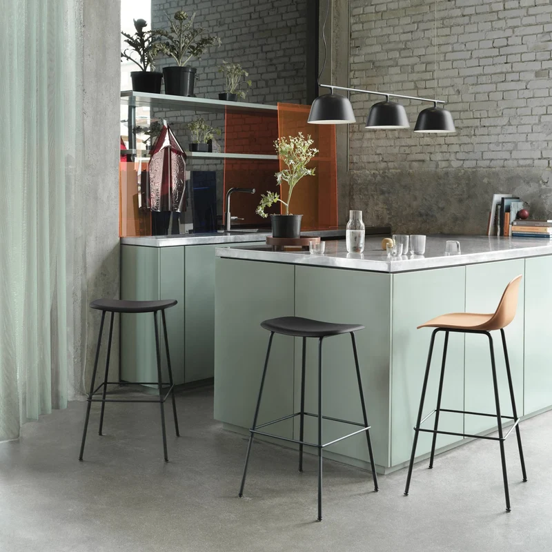 Chaise de bar 65 cm ocre piétement tubes Fiber - Muuto