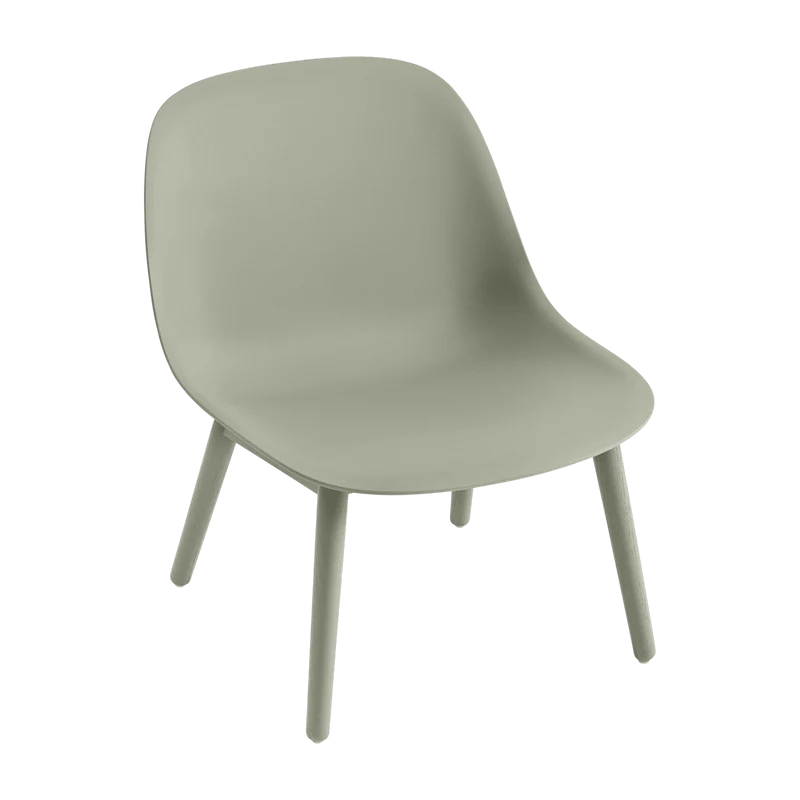 Chaise lounge verte piétement en chêne Fiber - Muuto