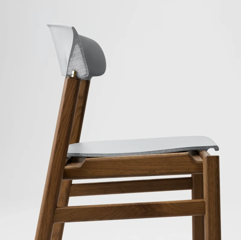 Chaise en chêne teinté et polypropylène gris Herit Grey - Normann Copenhagen
