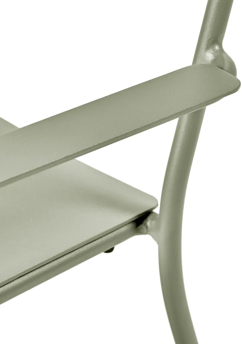 Fauteuil bas en aluminium avec accoudoirs vert August - Serax