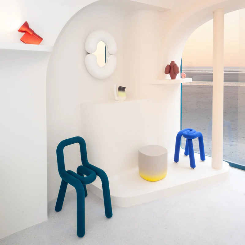 Tabouret noir Bold - Moustache