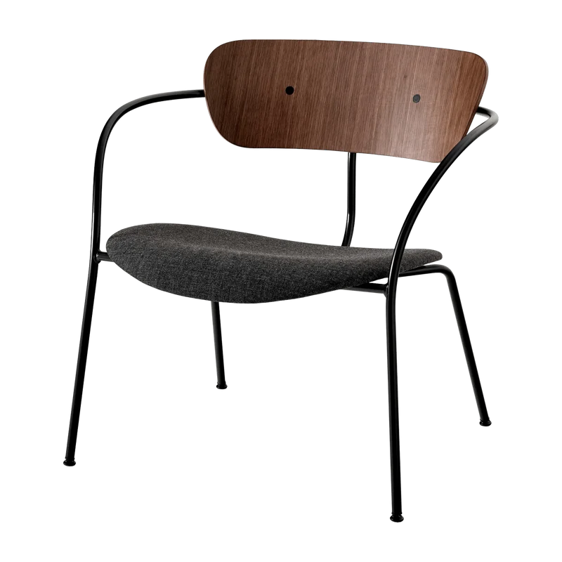 Fauteuil en noyer laqué et tissu gris AV6 Pavilion - &tradition